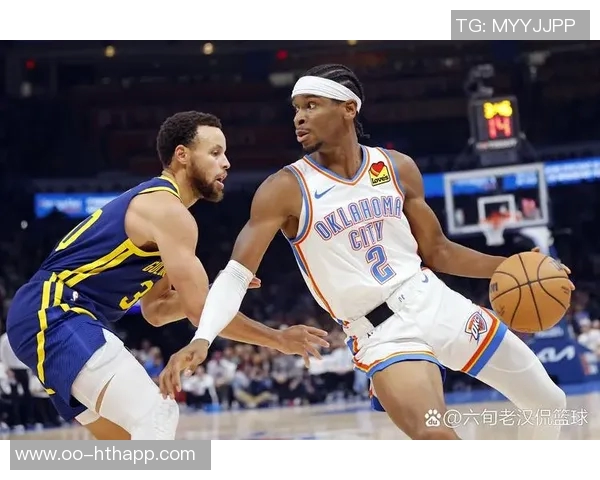 布克谈雷霆卫冕之路认为他们是所有球队的挑战目标 布克谈雷霆卫冕之路认为他们是所有球队的挑战目标