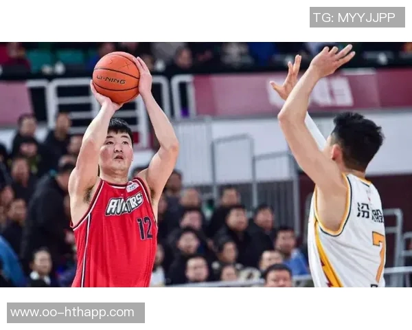 奎因表现低迷仅得2分5板三分球全失球队需寻找解决方案